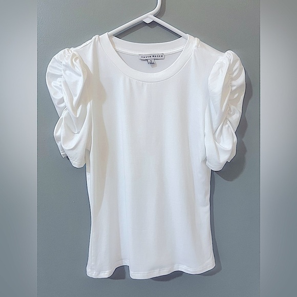 Haute Monde NWOT white ruffle cap sleeve size small - Picture 1 of 4